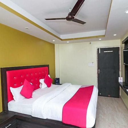 OYO 15169 Hotel Rk Inn Lucknow Buitenkant foto