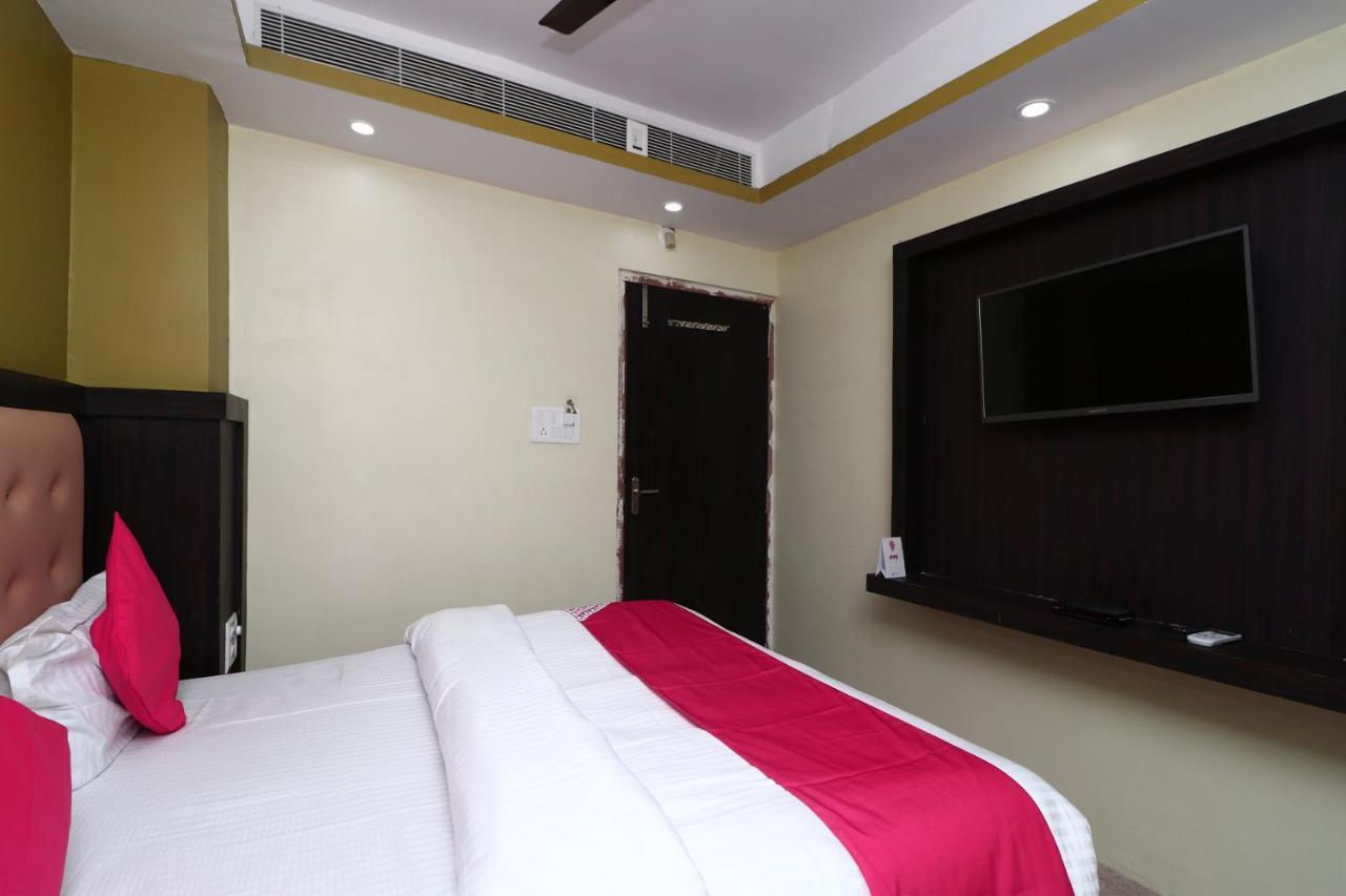 OYO 15169 Hotel Rk Inn Lucknow Buitenkant foto