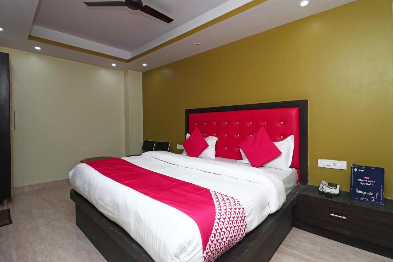 OYO 15169 Hotel Rk Inn Lucknow Buitenkant foto