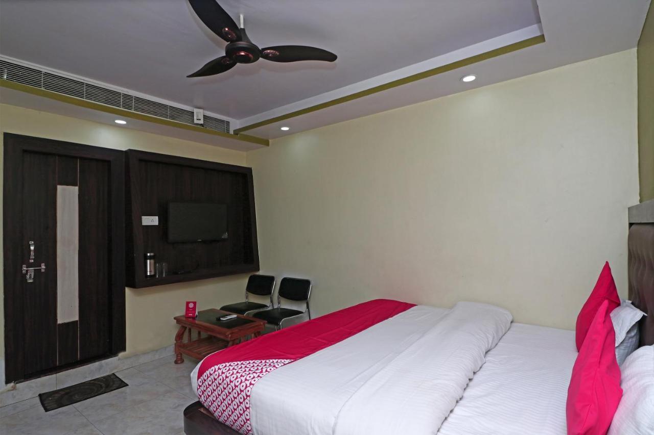 OYO 15169 Hotel Rk Inn Lucknow Buitenkant foto