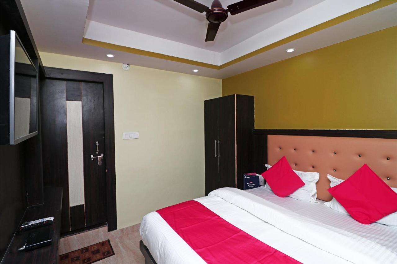 OYO 15169 Hotel Rk Inn Lucknow Buitenkant foto