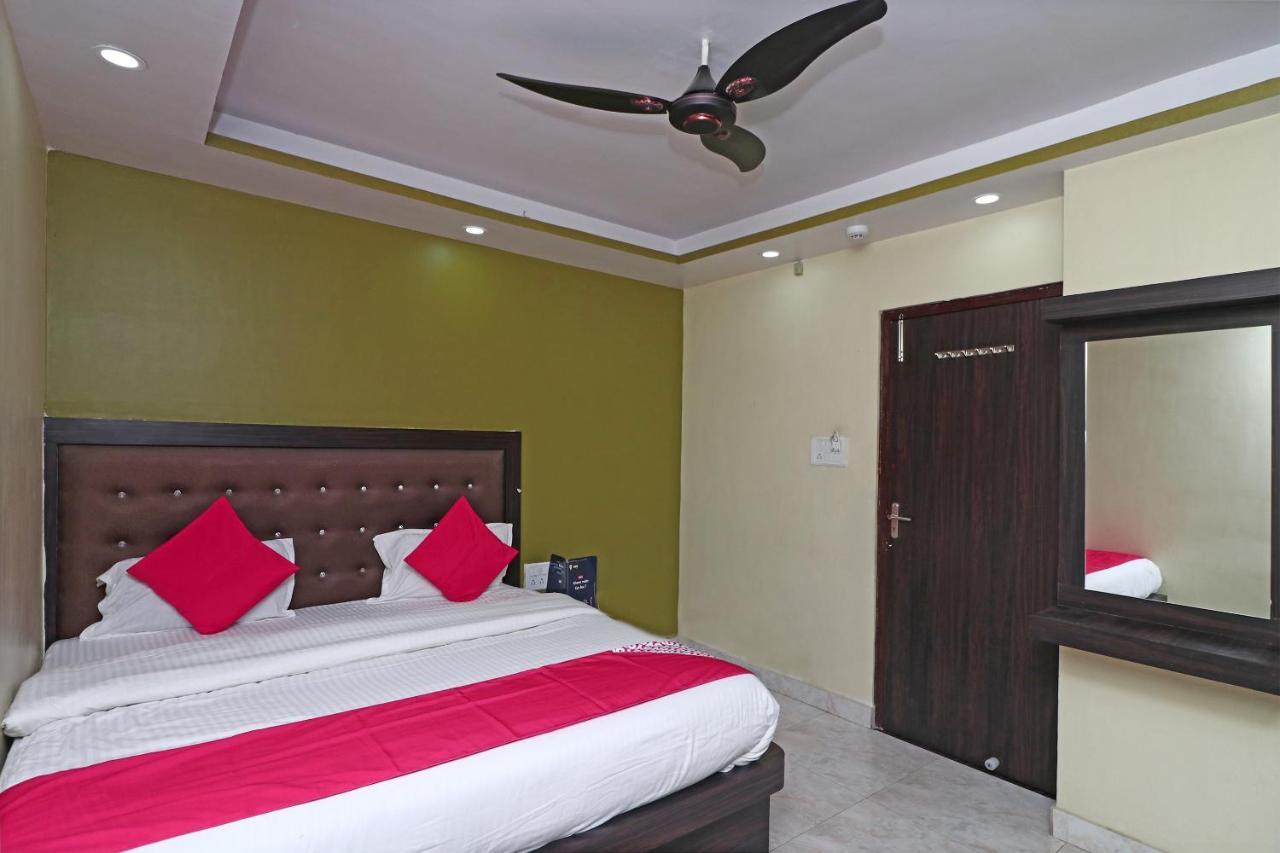 OYO 15169 Hotel Rk Inn Lucknow Buitenkant foto
