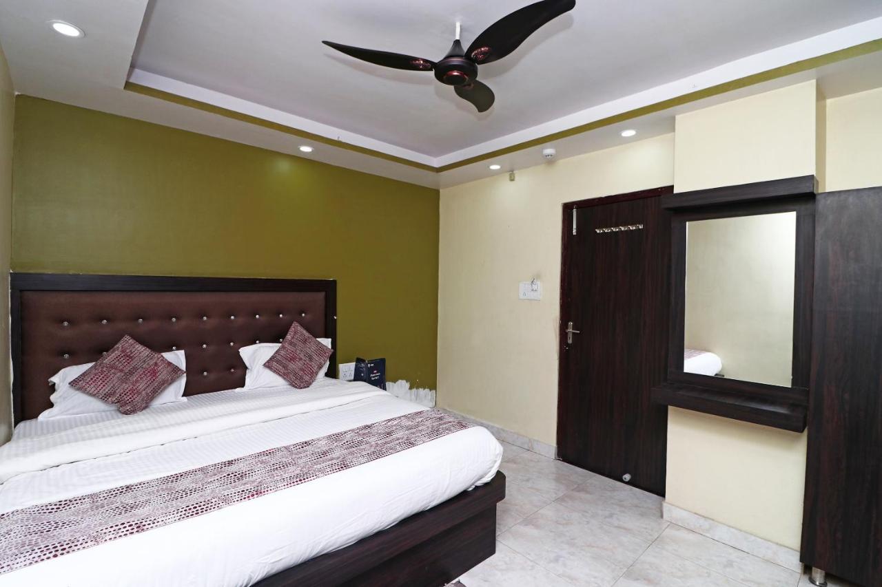 OYO 15169 Hotel Rk Inn Lucknow Buitenkant foto