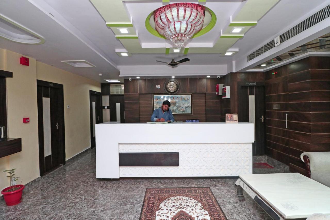 OYO 15169 Hotel Rk Inn Lucknow Buitenkant foto