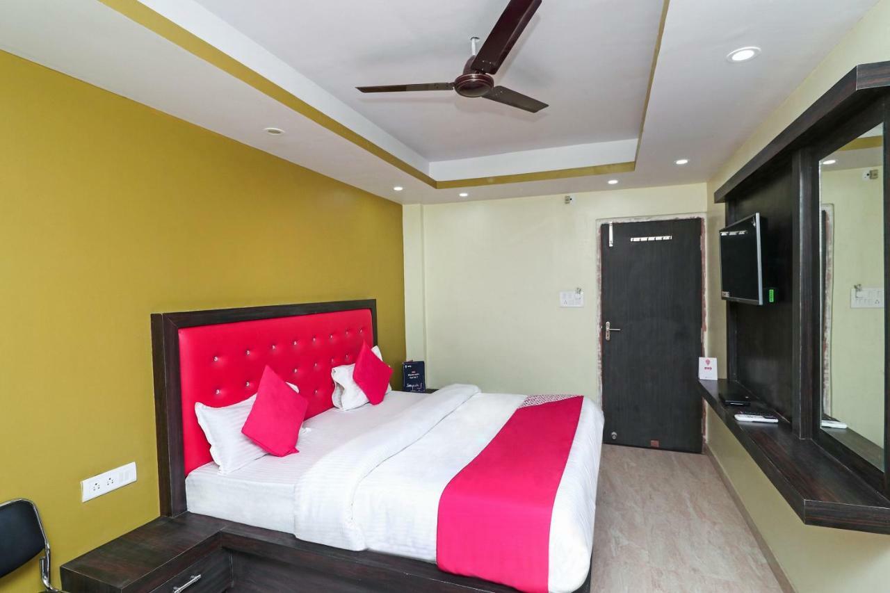 OYO 15169 Hotel Rk Inn Lucknow Buitenkant foto