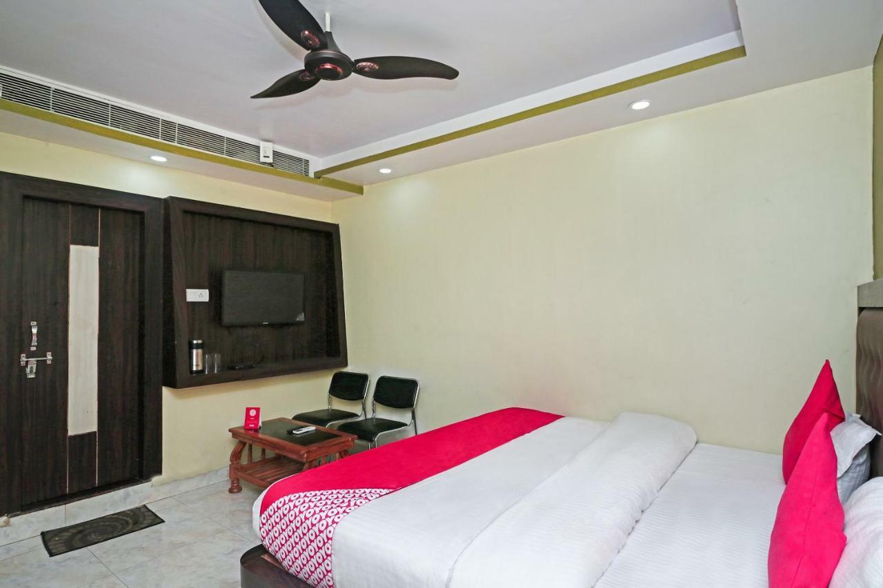 OYO 15169 Hotel Rk Inn Lucknow Buitenkant foto