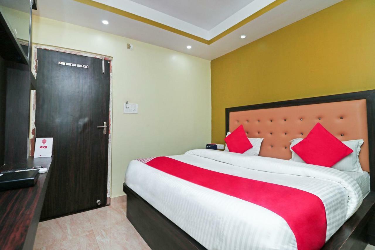 OYO 15169 Hotel Rk Inn Lucknow Buitenkant foto