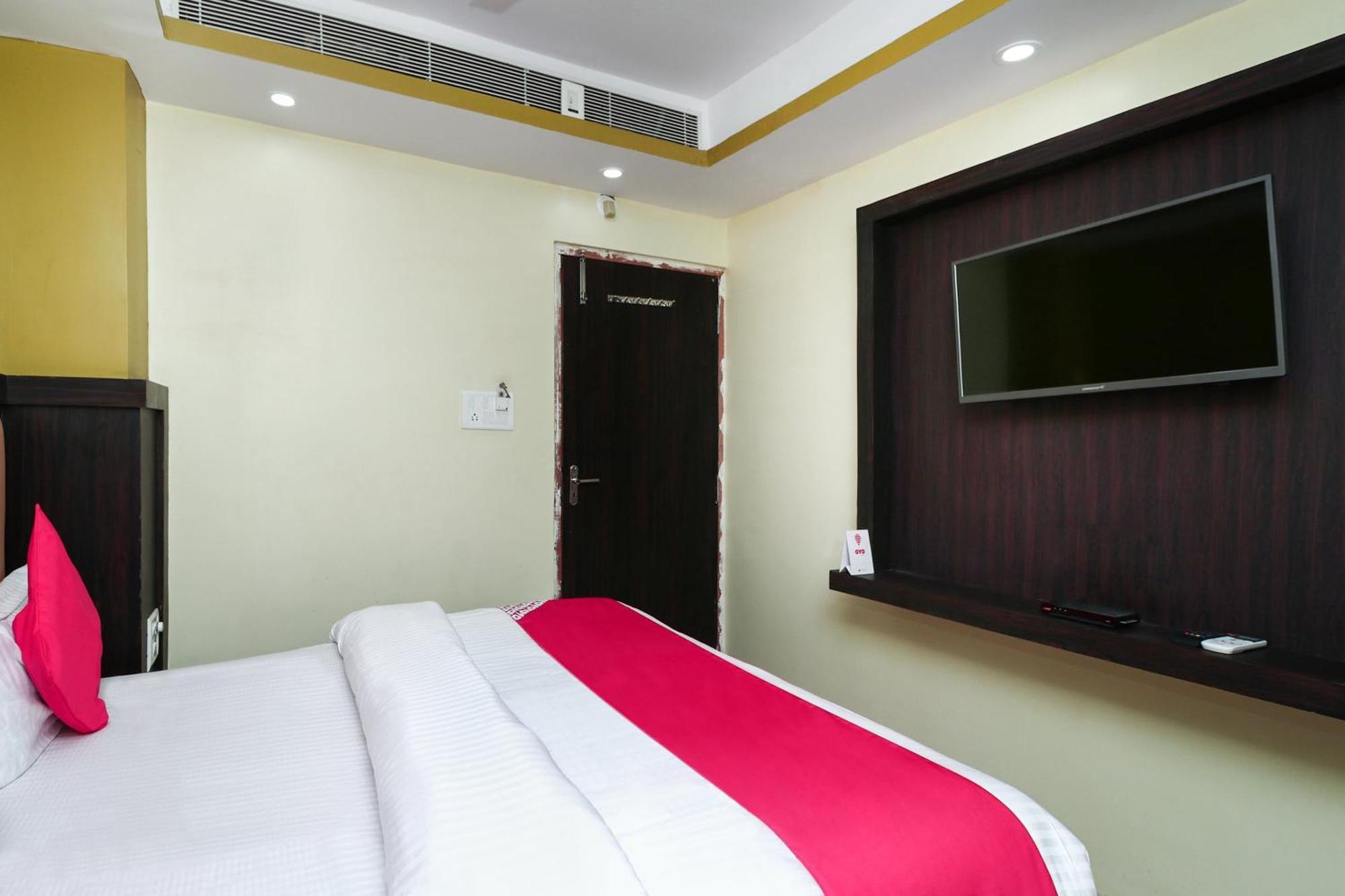 OYO 15169 Hotel Rk Inn Lucknow Buitenkant foto